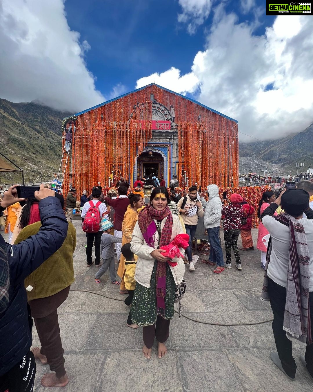 Sanchita Shetty Instagram - Devabhumi My dream come true! The most Divine trip ever in my whole Life. π Exactly a month ago visited all these divine places. In the sun, rain & freezing cold & snow I kept hiking & climbing, donβt even know how much I trekked every single day, stayed in tents -5 degrees & heavy rains Every step was divine experience π Whoever visit Devabhumi will feel every breath & you will remember that God is within youπ Thankful & grateful to God Gurus for the wonderful opportunity & life time humbling experience π Feeling Blessed π β my life time the miracle Char dham yatra 2022 β Heartfelt gratitude to everyone whoever Helped & supported my journeys : Family,relatives, friends,well-wishers travel agent & drivers & all Priests and guidesππ Here we go #badrinath #badrinathtemple #kedharnath #kedarnathtemple #yamunotri #yamunotritemple #gangotri #gangotritemple #trekking #trek #trekkingindia #uttarakhand #adishankaracharya #devabhumi #chardhamyatra #chardhamyatra2022 #himalayas #himalaya #kriyayogameditation #solotravel #solotrip #sanchita #sanchitashetty #love #onlypositivevibes #divine #divineexperience #nofilter #nomakeup #spreadlovepositivity β€οΈ