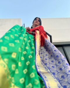 Sanchita Shetty Instagram - Saree love ❤️💚💙
No filter 🤍

The IPhone clicks ❤️‍🔥

#saree #sareelove #sareelover #candid #nofilter #nofilterneeded #eveninglight #sunset #sunsetlover #sunsetphotography #peace #joy #love #sanchita #sanchitashetty #spreadlovepositivity ❤️