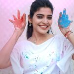 Sanchita Shetty Instagram - Enjoy the colours of Life❤️ Happy Labour day 🙏 #PC : @travellingsouljour 📸 #Costume : @emouvante_fashion #happylaboursday #labourday #labour #colours #hardwork #motivation #strong #success #peace #joy #love #sanchita #sanchitashetty #spreadlovepositivity ❤️