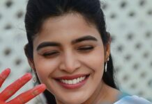Sanchita Shetty Instagram - Enjoy the colours of Life❤️ Happy Labour day 🙏 #PC : @travellingsouljour 📸 #Costume : @emouvante_fashion #happylaboursday #labourday #labour #colours #hardwork #motivation #strong #success #peace #joy #love #sanchita #sanchitashetty #spreadlovepositivity ❤️