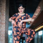 Sanchita Shetty Instagram - 🧡 PC : @aaronprince_photography Cloths : @shringaarclothing Loction : @hyattregencychennai #summer #summervibes #summeroutfit #summertime #summerstyle #motivational #acceptance #selflove #love #sanchita #sanchitashetty #spreadlovepositivity ❤️
