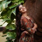 Sanchita Shetty Instagram - Peace is the beauty of life ❤️ Photography : @udaymallipudi edits : @travellingsouljour Cloths : @roovy_annanagar @grasp_clothings Makeup Hair : @isanchitaa #peace #joy #love #sanchita #sanchitashetty #spreadlovepositivity ❤️