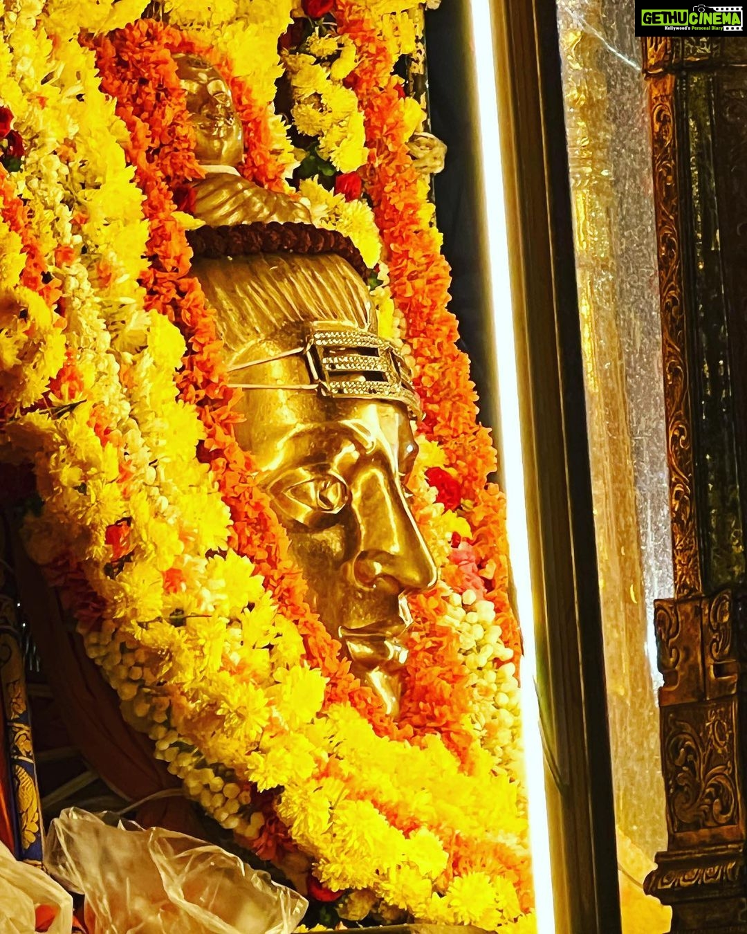 Sanchita Shetty Instagram - Grateful to my ancestors for praying and receiving blessings of Male Mahadeshwara. He is my Kula Devatha from before I was born and have grown up visiting MM hills revering him and praying to Mahadeshwara Swami 🙏 Now I am so blessed to witness his 108 feet statue that radiates loving energy healing the body and mind. I invite you to visit MM hills on the Karnataka-Tamil Nadu border and experience it for yourself. Heartfelt thanks to the Mahadeshwara temple team of Nagesh, Soma & Mallikarju Sir for the special darshan and taking care of me & my family. We are grateful for your kind gesture🙏 May you also visit MM hills and be spiritually uplifted. Family : @amarrshetty @omkar_cutipie @poojaamarr_official #malemadeswaratemple #mmhills #lordshiva #shiva #omnamahshivaya #spiritual #spirituality #spiritualgrowth #spiritualjourney #heal #spiritualhealing #devotion #transformation #motivational #sanchita #sanchitashetty #spreadlovepositivity ❤️