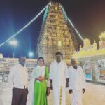 Sanchita Shetty Instagram - Grateful to my ancestors for praying and receiving blessings of Male Mahadeshwara. He is my Kula Devatha from before I was born and have grown up visiting MM hills revering him and praying to Mahadeshwara Swami 🙏 Now I am so blessed to witness his 108 feet statue that radiates loving energy healing the body and mind. I invite you to visit MM hills on the Karnataka-Tamil Nadu border and experience it for yourself. Heartfelt thanks to the Mahadeshwara temple team of Nagesh, Soma & Mallikarju Sir for the special darshan and taking care of me & my family. We are grateful for your kind gesture🙏 May you also visit MM hills and be spiritually uplifted. Family : @amarrshetty @omkar_cutipie @poojaamarr_official #malemadeswaratemple #mmhills #lordshiva #shiva #omnamahshivaya #spiritual #spirituality #spiritualgrowth #spiritualjourney #heal #spiritualhealing #devotion #transformation #motivational #sanchita #sanchitashetty #spreadlovepositivity ❤️