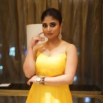Sandipta Sen Instagram - 💛💛💛💛💛💛 At Tv9 Bangla Award.. 👗@rabhisek 📸@myself_suvam #bengaliawardshow JW Marriott Hotel Kolkata