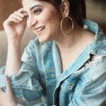 Sandipta Sen Instagram – हँसती रहे तू हँसती रहे, हया की लाली खिलती रहे 🩵