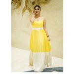 Sandipta Sen Instagram - 💛💛💛💛💛💛 At Tv9 Bangla Award.. 👗@rabhisek 📸@myself_suvam #bengaliawardshow JW Marriott Hotel Kolkata