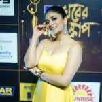 Sandipta Sen Instagram - 💛💛💛💛💛💛 At Tv9 Bangla Award.. 👗@rabhisek 📸@myself_suvam #bengaliawardshow JW Marriott Hotel Kolkata