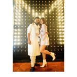 Sandipta Sen Instagram - Svf Brands turns 4 !! Congratulations @svfbrands 🎈🎉 @iammony @myslfjoy @_subhamdasgupta 👗@neelsaha_styled_by_blue❤️ Hair: @pritha_dutta_official❤️ 📸@sourav3934 #retronight #bollywoodretro M Bar Kitchen & Cocktails