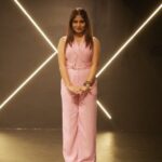 Sandipta Sen Instagram - The retro feel😍 Location: @rhythaim_thedancelab @avyaan_roy 💖 #trending #trendingsong #trendingreels #instareels #feelkaroreelkaro #feelitreelit #dancereels