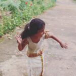 Sandra Thomas Instagram - വീണിടം വിഷ്ണുലോകം #instagramreels #reels #instagram #instagood #reelsinstagram #trending #love #explorepage #viral #explore #reelitfeelit #instadaily #instareels #india #reelkarofeelkaro #follow #reel #reelsvideo #insta #tiktok #photography #reelsindia #followforfollowback #likeforlikes #feelitreelit #foryou #trendingreels #like #instalike #music Vandazhi
