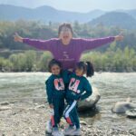 Sandra Thomas Instagram - In the banks of Liddar river Styled by @joe_elize_joy @tentgraam @tentgramtrips #familytrip #thankakolusu #supernaturalfamily #tourists #jammukashmir #traveltheworld #travelblogger #explore #naturelovers #gratitude #lifestyleblogger #toddlersofinstagram #india #travelling #photooftheday Lidder Valley White Water Rafting Pahalgam