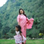 Sandra Thomas Instagram - No will Never love u as Much as Your Mother 🥰❤️ In Frame : @sandrathomasofficial ❤️ In Frame : @thankakolusu._ 😘 Mua : @bliss_beauty_solutions ❤️ Jewelry : @anga_bridalrentals ❤️ #celebrity #fashion #love #actor #actress #model #instagram #bollywood #style #beautiful #hollywood #instagood #beauty #photography #celebrities #music #follow #trending #famous #like #artist #celebritystyle #singer #explorepage #cute #art #entertainment #photooftheday #explore #bhfyp Kakkadampoyil The Haze Land