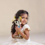 Sandra Thomas Instagram - ഉമ്മുകുൽസുവും ഉണ്ണിക്കണ്ണനും 📷: @ashique_hassan Studio : @maxxocreative Styling : @edesignsbythasneem Outfit gifted by : @iam__madhurianil Maxxo Creative