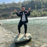Sandra Thomas Instagram - In the banks of Liddar river Styled by @joe_elize_joy @tentgraam @tentgramtrips #familytrip #thankakolusu #supernaturalfamily #tourists #jammukashmir #traveltheworld #travelblogger #explore #naturelovers #gratitude #lifestyleblogger #toddlersofinstagram #india #travelling #photooftheday Lidder Valley White Water Rafting Pahalgam