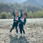 Sandra Thomas Instagram - In the banks of Liddar river Styled by @joe_elize_joy @tentgraam @tentgramtrips #familytrip #thankakolusu #supernaturalfamily #tourists #jammukashmir #traveltheworld #travelblogger #explore #naturelovers #gratitude #lifestyleblogger #toddlersofinstagram #india #travelling #photooftheday Lidder Valley White Water Rafting Pahalgam