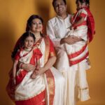 Sandra Thomas Instagram - Our special day 📷: @pournami_mukesh_photography Outfit : @meenumjoseph Stylist : @joe_elize_joy Curator: @nivethithasanjay Assisted by : @sanliya_sabu Makeup : @zara___makeover Blouse stitched by : @edesignsbythasneem Studio : @maxxocreative #familyportrait #family #portrait #familyphotography #photography #love #familyphotographer #familyphoto #portraitphotography #familyportraits #familytime #familyphotos #photographer #photooftheday #familyphotoshoot #canon #familyfirst #art #familylove #familygoals #lifestylephotography #newbornphotography #kids #photoshoot #portraits #supernaturalfamily #toddlers #kidsphotography #familysession #thankakolusu