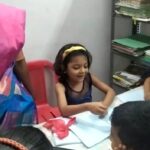 Sandra Thomas Instagram - Attention peeps, if any of u planning to call me for any function please be ready with some students to listen to my girls stories and u will get an extra bonus of cleaning staff as well. This is about last weekend’s book launch function at Gothuruth with dear friend @anumolofficial #booklaunch #library #thankakolusu #supernaturalfamily #kids #children #motherhood