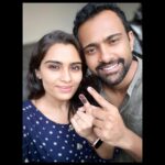 Sangeetha Bhat Instagram – ಮತದಾನ ನಮ್ಮ ಹಕ್ಕು ಮಾತ್ರವಲ್ಲ, ಕರ್ತವ್ಯವೂ ಹೌದು….
We Cast our votes!👆🏻🫶🏻
@sudarshan_rangaprasad @sangeetha_bhat #voting2023 #election2023 #sangeethabhat #sangeethabhatsudarshan #sudarshanrangaprasad Bangalore, India