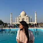 Sangeetha Bhat Instagram – ”Not a piece of architecture, as other buildings are, but the proud passions of an emperor’s love wrought in living stones.”….
Taj Mahal…..♥️
Agra part 4 Swipw<<>>
@sudarshan_rangaprasad @sangeetha_bhat 
#sangeethabhat #sangeethabhatsudarshan #sangeethabhattravels #tajmahal #sudarshanrangaprasad #incredibleindia Tajmahal
