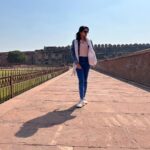 Sangeetha Bhat Instagram – “Not all those who wander are lost.”
Agra fort-Part1 Swipe<<>>
@sudarshan_rangaprasad 

#agrafort #agra #sangeethabhat #sangeethabhatsudarshan #sudarshanrangaprasad #sangeethabhattravels #traveldiaries #travelphotography Agra Fort   आगरा का किला   آگرہ قلعہ