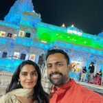 Sangeetha Bhat Instagram – Vrindavan…… Prem mandir ❤️
Swipe<<>>
#harekrishna 
#sangeethabhat #sangeethabhatsudarshantravels #sangeethabhatsudarshan #sudarshanrangaprasad #mathura #vrindavan #premmandir @sudarshan_rangaprasad