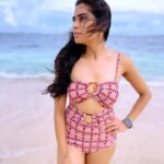 Sangeetha Bhat Instagram - Life’s a beach! 🏝️ @pantaipandawabali #bali #indonesia #beach #sun #sand #pantaipandawabeach #sangeethabhat #sangeethabhatsudarshan #aajasawariya Pantai Pandawa