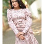 Sangeetha Bhat Instagram - @ks_mokshendra Thank you for capturing such memorable pictures of me for close to 13-14 years….. I heartily thank you for constantly supporting me and my work for so many years….. 🙏🏻🙏🏻🙏🏻🫶🏻 Sharing the pictures of me and my OOTD from the first Pressmeet of the film I’m part of KLAANTHA #klaantha #sangeethabhat #sangeethabhatsudarshan #chitralahari SWIPE<> Renukamba Studio, Malleshwaram