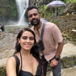 Sangeetha Bhat Instagram - Photo dump-1😍 @sudarshan_rangaprasad 😘 Swipe<> #sangeethabhat #sangeethabhatsudarshan #indonesia #bali #ubud #kintamani #tegalalangriceterrace #tegenunganwaterfall #kapiluwak #tirtempultemple #mountbatur #balizoo Bali, Indonesia