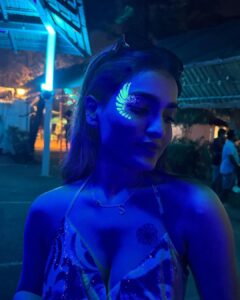 Saniya Iyappan Instagram - “Me and Goa” 
#mymagicombo🫰🏻✨