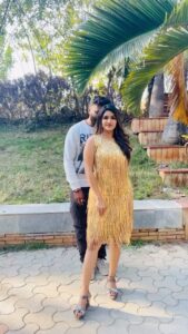 Sanjana Anand Instagram - #dashsong  wit @sanjanaa_anand 
#trendingsongs @chandanshettyofficial ❤️… 

#reels #reelsinstagram #reelsvideo #dance #dancer #dancereels #dancevideo #dancechallenge #dancers #dancerlife #dancelover #dancelover #kannada #kannadasongs #kannadareels #kannadaactress #kannadacinema #chandanshetty #sanjanaanand #happy #happiness #usa #canada #dubai #europe #ishitamurugayoutubechannel #ishitamuruga❤ #ishitamurugananda