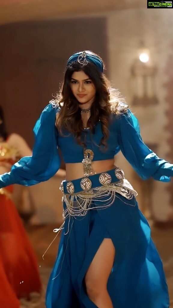 Sanjana Anand Instagram - Am I getting over this Habibi Outfit !?? . . I say Not so soooon 🧜🏻‍♀️ Thank you for 7Million Views for #Dash🦋
