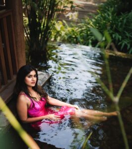Sanjana Anand Instagram - Forever Writing a story in my head 💭
.
.
Pc : @suhas_sapthagiri 
Mua : @prashanthmakeover 
Wearing : @laxmikrishnaofficial