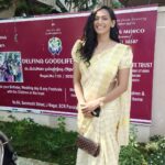 Sanjana Singh Instagram - இனிய தமிழ் புத்தாண்டு, உங்கள் வாழ்வு வளமும் மகிழ்ச்சியும் நிறைந்ததாக அமையட்டும். கடவுள் உங்களுக்கு எல்லா நல்ல ஆரோக்கியத்தையும், வலிமையையும், மகிழ்ச்சியையும் தருவானாக...