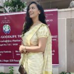 Sanjana Singh Instagram - இனிய தமிழ் புத்தாண்டு, உங்கள் வாழ்வு வளமும் மகிழ்ச்சியும் நிறைந்ததாக அமையட்டும். கடவுள் உங்களுக்கு எல்லா நல்ல ஆரோக்கியத்தையும், வலிமையையும், மகிழ்ச்சியையும் தருவானாக...