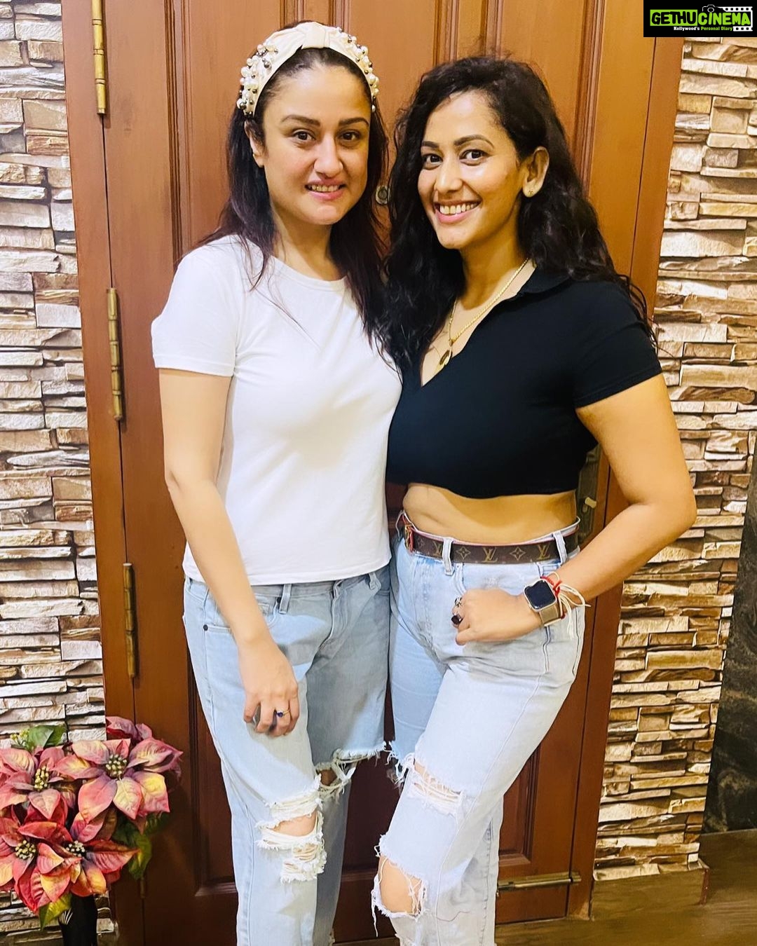 Sanjana Singh Instagram - Happy birthday my love @soniaaggarwal1 angel ❤️ May Saibaba blessed with lots of success and happiness in your life, Love you so much ❤️ #bestfriendsforever