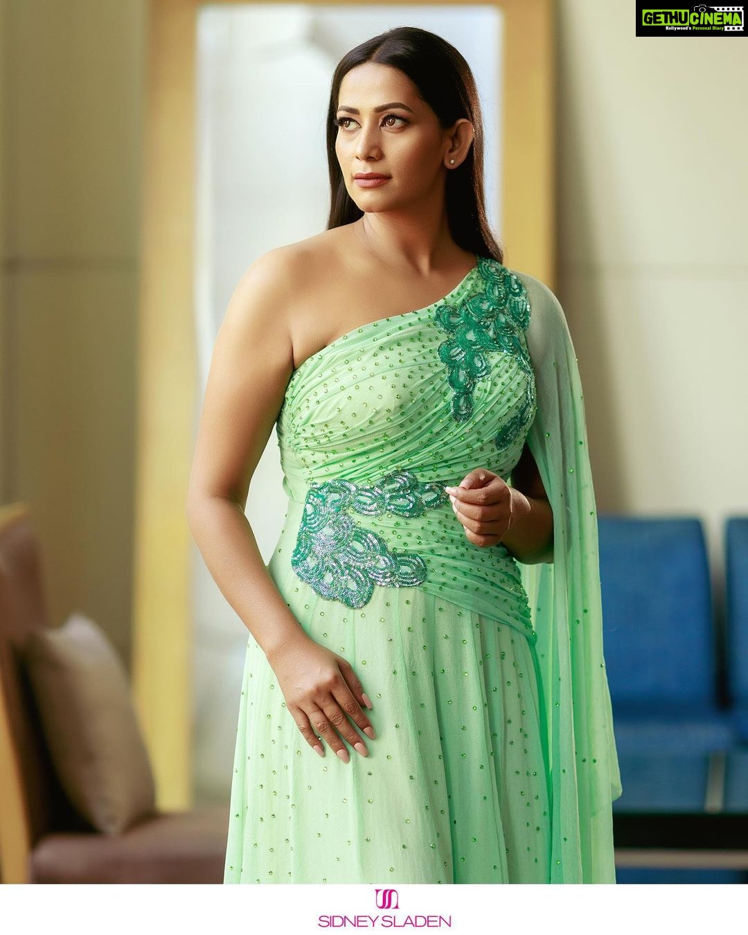Sanjana Singh Instagram - Forever by @sidneysladenofficial #sidneysladen @sidneysladen ❤️featuring @actresssanjana photographer : @thivakar.photo makeover : @pinkylohar Bts styling: @arthika_rajendran Location : @theparkchennai The Park Hotel, Chennai