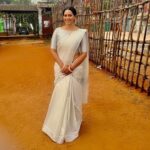 Sanjana Singh Instagram - Indian or western ? Pondicherry(Puducherry)