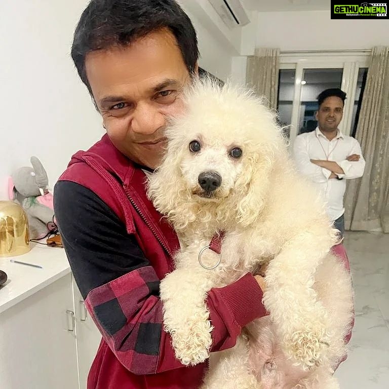 Sanjana Singh Instagram - Thank you so much to @rajpalofficial me and my dad @apoorvavyas1234 and my little boy @shin_chan.0214 we all really had a great time , full of positive energy , it was wonderful evening all credit goes to Rajpal ji such a beautiful soul