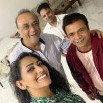 Sanjana Singh Instagram – Thank you so much to @rajpalofficial me and my dad @apoorvavyas1234 and my little boy @shin_chan.0214 we all really had a great time , full of positive energy , it was wonderful evening all credit goes to Rajpal ji such a beautiful soul