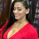 Sanjana Singh Instagram - Red is the color at the long wavelength end of the visible spectrum of light, next to orange and opposite violet. It has a dominant wavelength of ... Chennai, India