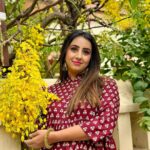 Sanjjanaa Instagram - I'm thrilled to announce that I'm joining House Of Zelena as their brand ambassador! As a new mom myself, I know how important it is to have stylish and comfortable maternity wear that helps you feel confident and empowered during your motherhood journey. And that's exactly what House Of Zelena is all about: empowering millennial mamas with comfortable, versatile, and stylish maternity wear. I'm honored to be working with a brand that shares my values and understands the needs of modern moms. Together, we'll be sharing our stories, our experiences, and our love for motherhood with the House Of Zelena community. And that's not all! House Of Zelena has just unveiled their new logo, which represents their brand purpose more closely than ever before. Their new logo is stylish and modern, just like their maternity wear, and captures the essence of their mission to empower new moms on every step of their motherhood journey. I'm excited to be a part of the House Of Zelena family and can't wait to share more with you all. Stay tuned for more updates and exciting collaborations! #HouseOfZelena #MaternityWear #NewBrandAmbassador #SanjjanaGalrani #MillennialMama #MotherhoodJourney #NewLogo #EmpoweringMoms #StylishMaternityWear #ComfortableMaternityWear #VersatileMaternityWear Karnataka, Bangalore