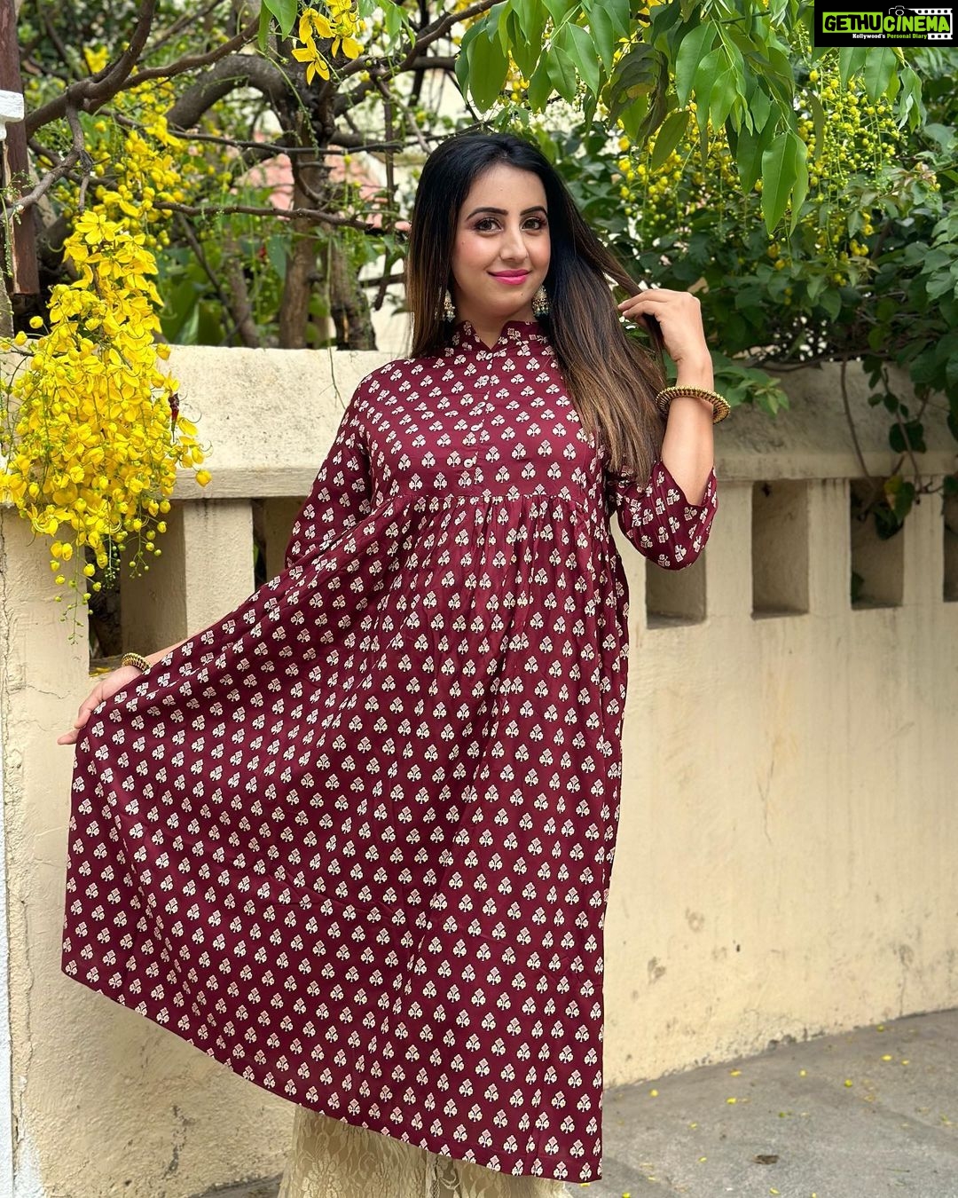 Sanjjanaa Instagram - I'm thrilled to announce that I'm joining House Of Zelena as their brand ambassador! As a new mom myself, I know how important it is to have stylish and comfortable maternity wear that helps you feel confident and empowered during your motherhood journey. And that's exactly what House Of Zelena is all about: empowering millennial mamas with comfortable, versatile, and stylish maternity wear. I'm honored to be working with a brand that shares my values and understands the needs of modern moms. Together, we'll be sharing our stories, our experiences, and our love for motherhood with the House Of Zelena community. And that's not all! House Of Zelena has just unveiled their new logo, which represents their brand purpose more closely than ever before. Their new logo is stylish and modern, just like their maternity wear, and captures the essence of their mission to empower new moms on every step of their motherhood journey. I'm excited to be a part of the House Of Zelena family and can't wait to share more with you all. Stay tuned for more updates and exciting collaborations! #HouseOfZelena #MaternityWear #NewBrandAmbassador #SanjjanaGalrani #MillennialMama #MotherhoodJourney #NewLogo #EmpoweringMoms #StylishMaternityWear #ComfortableMaternityWear #VersatileMaternityWear Karnataka, Bangalore