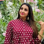 Sanjjanaa Instagram - I'm thrilled to announce that I'm joining House Of Zelena as their brand ambassador! As a new mom myself, I know how important it is to have stylish and comfortable maternity wear that helps you feel confident and empowered during your motherhood journey. And that's exactly what House Of Zelena is all about: empowering millennial mamas with comfortable, versatile, and stylish maternity wear. I'm honored to be working with a brand that shares my values and understands the needs of modern moms. Together, we'll be sharing our stories, our experiences, and our love for motherhood with the House Of Zelena community. And that's not all! House Of Zelena has just unveiled their new logo, which represents their brand purpose more closely than ever before. Their new logo is stylish and modern, just like their maternity wear, and captures the essence of their mission to empower new moms on every step of their motherhood journey. I'm excited to be a part of the House Of Zelena family and can't wait to share more with you all. Stay tuned for more updates and exciting collaborations! #HouseOfZelena #MaternityWear #NewBrandAmbassador #SanjjanaGalrani #MillennialMama #MotherhoodJourney #NewLogo #EmpoweringMoms #StylishMaternityWear #ComfortableMaternityWear #VersatileMaternityWear Karnataka, Bangalore