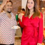 Sanjjanaa Instagram - launched #bengalurubelly .. event coordinated by @bangalorefood_hunt mr Sandy … Sandy your a Rockstar it’s real fun to work with u .. ##instamom #instababy #indianactress #princealarik #indianmom #justborn #indiancelebrity #indiancelebrities #momtobe #sanjjanaa #sanjanagalrani #sanjana #sanjjanaagalrani #besharamrang #shahrukhkhan #deepikapadukone Karnataka, Bangalore