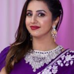Sanjjanaa Instagram - @banaras_gallery_hyd beautiful saree … beautiful loves curated with stone work online piece of Banarasi purple cloth by miss Rashmi of @iyra_designstudio , Thanx @ashahairandmakeup to have made me look so beautiful in my relatives, wedding Karnataka, Bangalore