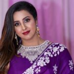 Sanjjanaa Instagram - @banaras_gallery_hyd beautiful saree … beautiful loves curated with stone work online piece of Banarasi purple cloth by miss Rashmi of @iyra_designstudio , Thanx @ashahairandmakeup to have made me look so beautiful in my relatives, wedding Karnataka, Bangalore