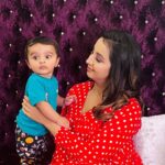 Sanjjanaa Instagram - It’s reflects on your face when you have been through every thing in your life and have battled it all , But finally you are contended & Happy .. we live life for a very short span challenge stour sorrows & count your blessings 👗 @momzjoy @princealarik Make up & hair by @ashahairandmakeup Styling & Shoot coordinated by miss Rashmi @iyra_designstudio . Cosmetic products by @official_dermacol_india Accessories by @rubans.in #sanjjanaa #sanjanagalrani #alarikpasha #sanjana #sanjjanaagalrani #huggies #pampers #indianactress #princealarik #indianmom #indiankids #indiankidswear #actressmomhustle Bangalore, India