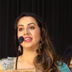 Sanjjanaa Instagram - So I happened to travel to Chennai yesterday for just 10 hours to be the guest of honour at this particular event ❤️ It was wonderful to be hustling a quick visit … for audio release of the tamil version of #cottonpetegate , produced by R . S productions . Directed by y Rajkumar , Wishing debutant @venugopal a all the very best … Saree & designer blouse by @iyra_designstudio , Hair & make up by @ckkumaravel ‘s @nails.n.beyond ❤️ Karnataka, Bangalore