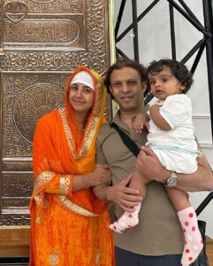 Sanjjanaa Instagram - It was a very beautiful time that we spent in the holy place #mecca , celebrating my first your birthday with mom @sanjjanaagalrani & dad … so we visited the factory where the cloth which is Manufactured and changed every year .. on the holy kaba is made . it was a blessing for us that my first birthday was arranged so well by @mufazzal_cosmic ❤️ Ibrahim ji … thank you for the 😍 experience. We will always remember you in our prayers. - @princealarik . Mecca, Saudi Arabia
